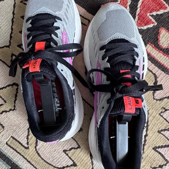 Brooks “LAUNCH 6”Gray Athletic Shoes with Orange and Purple Highlights Sz 7.5 - Picture 1 of 12
